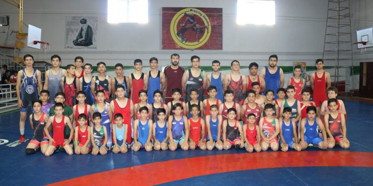 خانه کشتی مربی حمیدرضا قاسمی کشتی همدان