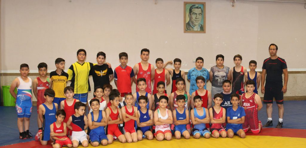 باشگاه کارگران مربی اسفندیار قاضی خانی