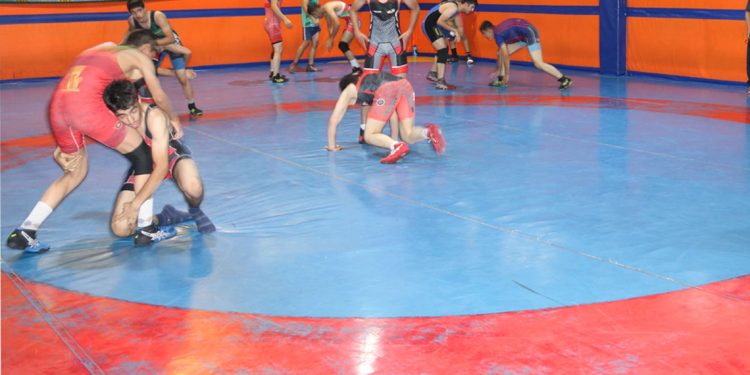 باشگاه امزاجرد مربی حسین خزایی