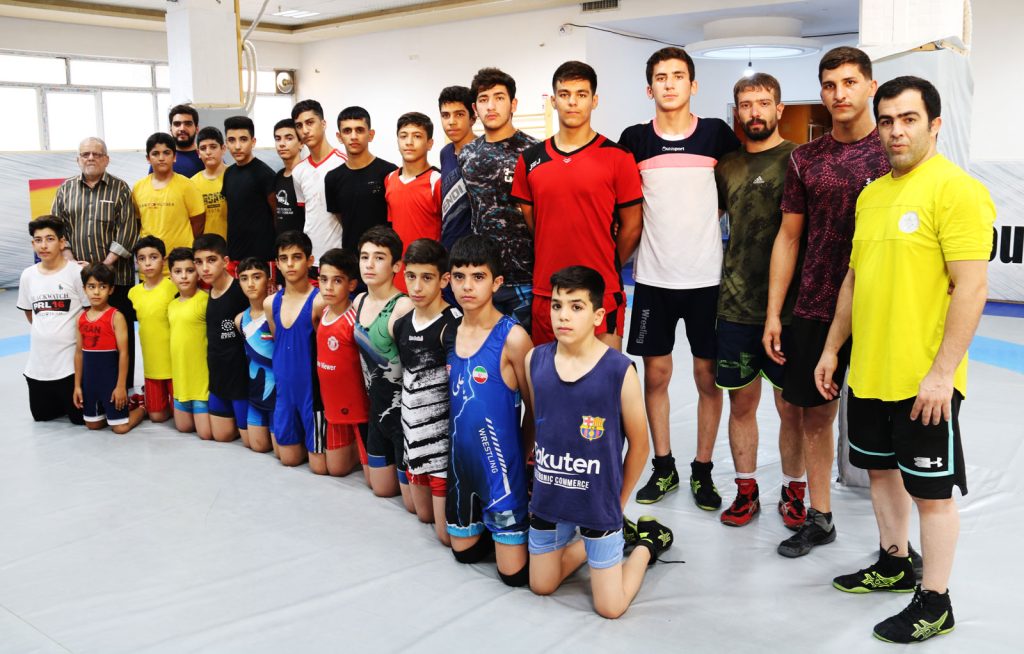 باشگاه پوریای ولی مربی پرویزعنبریان