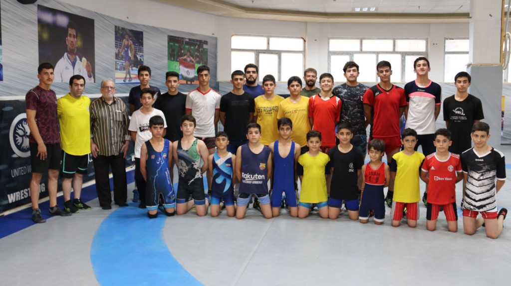 باشگاه پوریای ولی مربی پرویزعنبریان