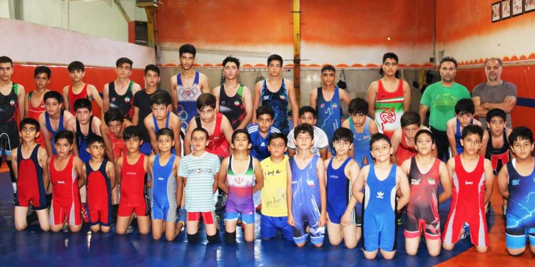 وحید بیگمجانی مربی خانه کشتی همدان