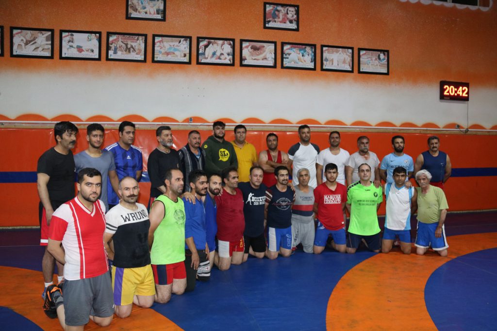 خانه کشتی مربی کیومرث ترکمان