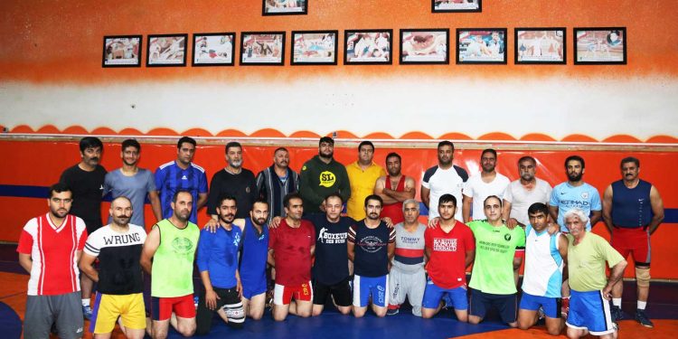 خانه کشتی مربی کیومرث ترکمان