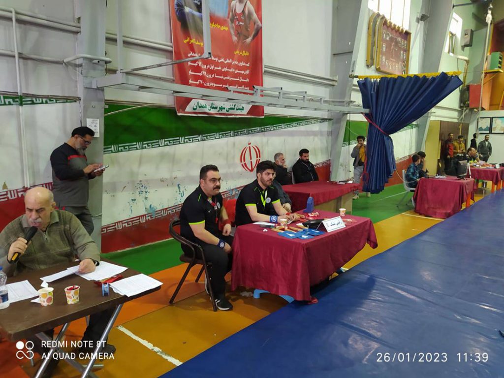 مسابقات کشتی رده سنی نوجوانان شهرستان همدان که در تاریخ 1401/11/06د