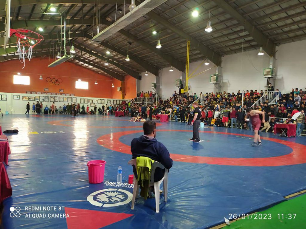 مسابقات کشتی رده سنی نوجوانان شهرستان همدان که در تاریخ 1401/11/06د