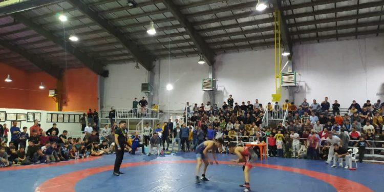 نتایج مسابقات کشتی آزاد نوجوانان شهرستان همدان