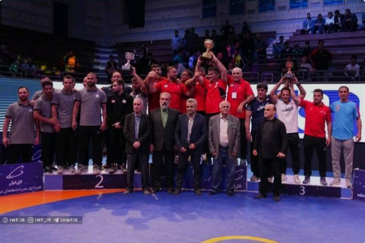 تیم نوجوانان که در کشور بمقام سوم رسیده تیم همدان با دو مقادوم آقایان محمد حسین شعبانلو و پارسا طاوسی وسه مدالی برنز آقایان یوسف مقدسی و صالح عزتی وابولفضل براتی