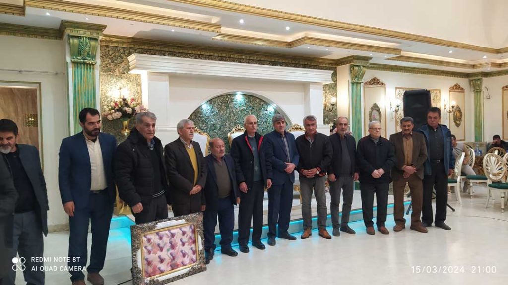 تجلیل-از-مربیان-،داوران-و-پیشکسوتان-کشتی-شهرستان-همدان