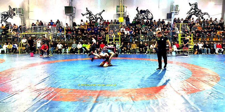 مسابقات کشتی آزاد بزرگسالان شهرستان همدان«قهرمانی کشور»